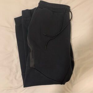 Nike Tech Fleece Jogger Black (Medium)